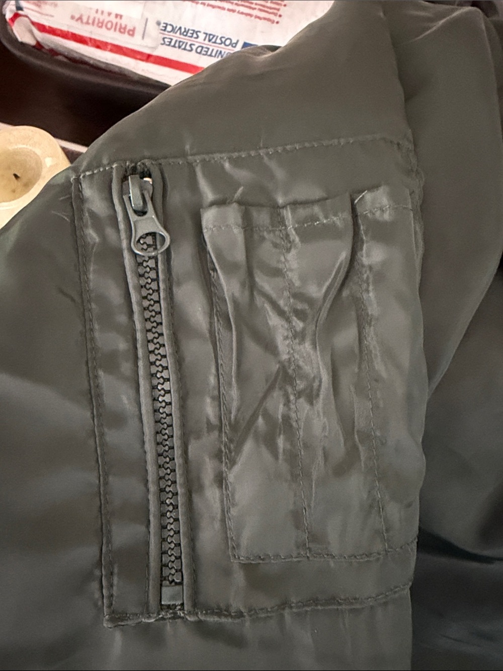 🌟HOST PICK🌟TOP GUN” Maverick Flight Bomber Jacket Collectable Limited Edition - Picture 6 of 9